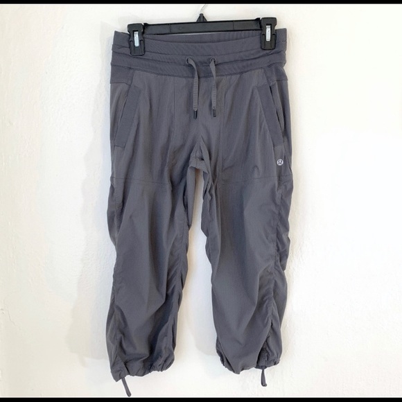 lululemon athletica Pants - Lululemon Studio Crop Pant in Fossil Gray Sz 4 {I}